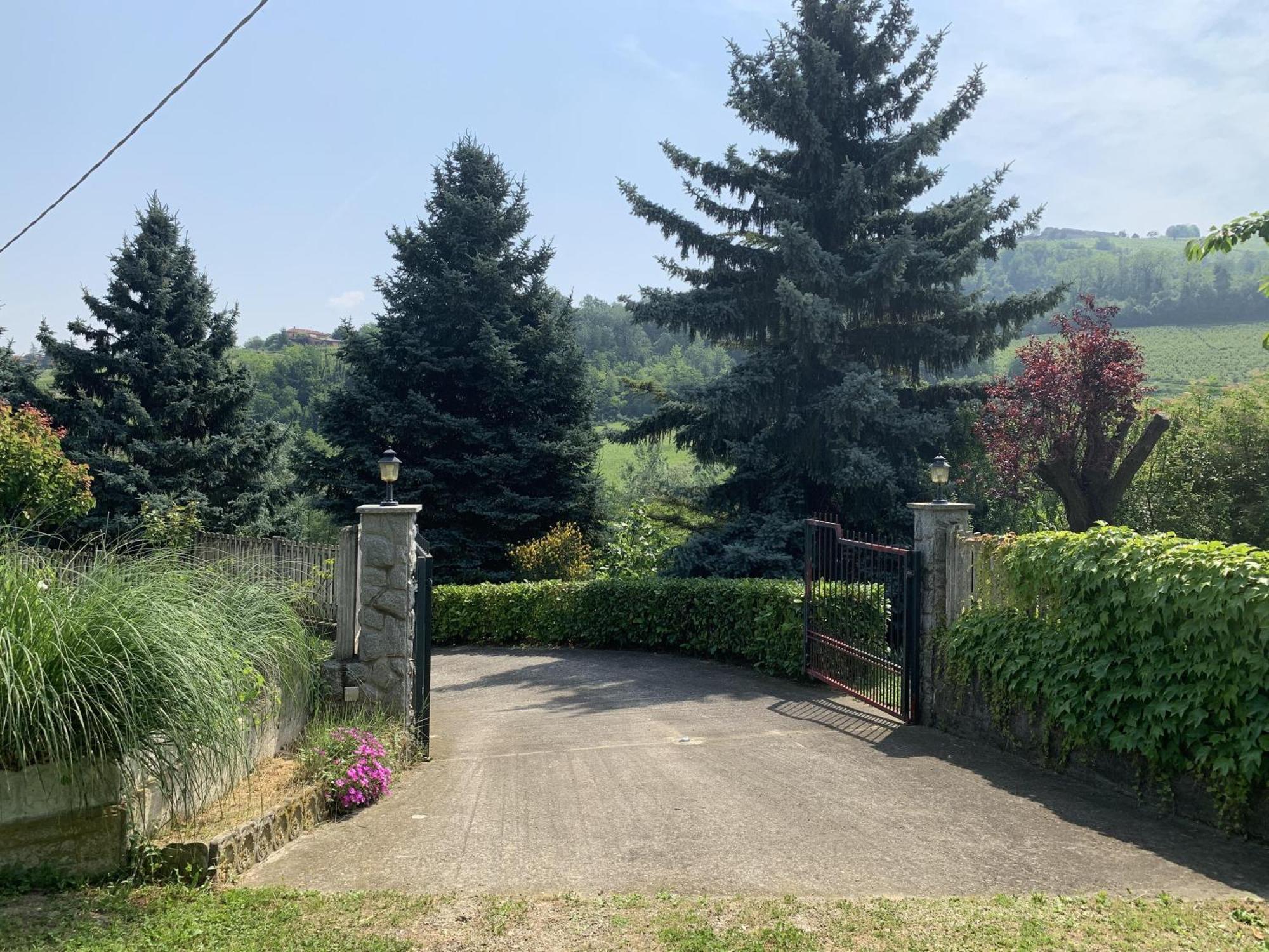 Bricco Nebbiolo Appartement Neviglie Buitenkant foto